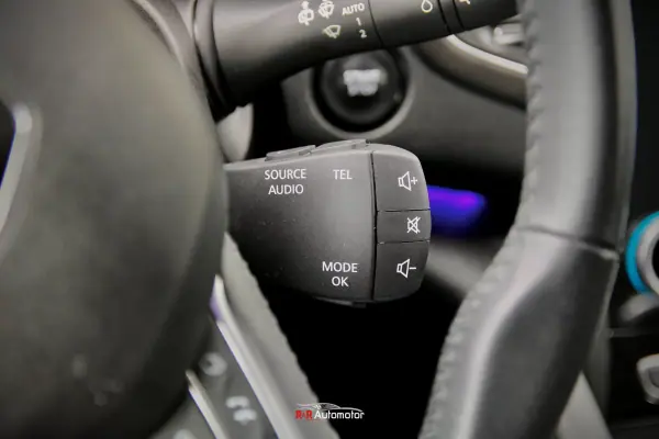 Renault Talisman Sport Tourer 2016 - 14750 EUR, 104000 km - AUTO.MOTO.pt - 104000km - foto 32 de 46