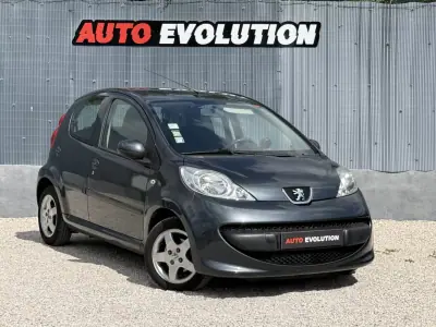 Peugeot 107 2008 - 5950 EUR, 139900 km - AUTO.MOTO.pt - 139900km - foto 1 de 13