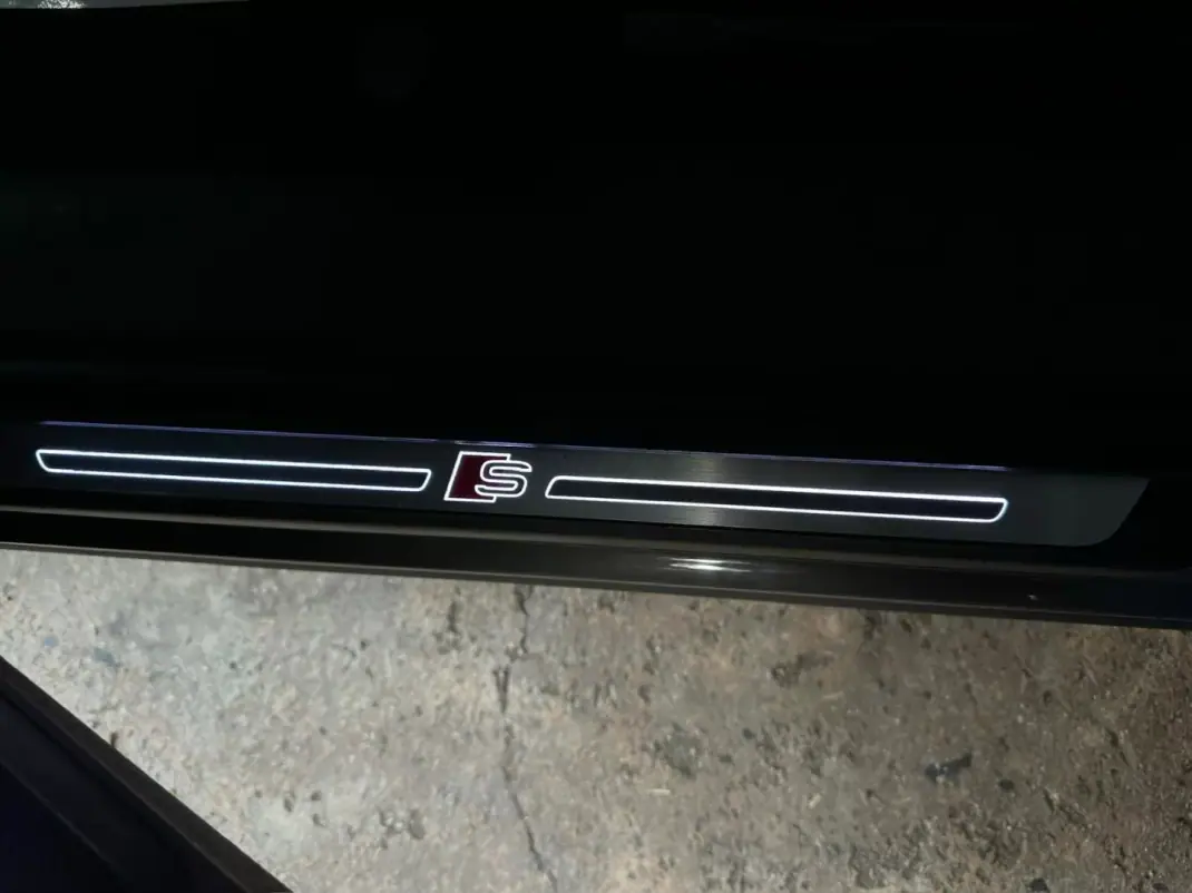 Audi Q3 Sportback 2020 - 35900 EUR, 129241 km - AUTO.MOTO.pt - 129241km - foto 28 de 31