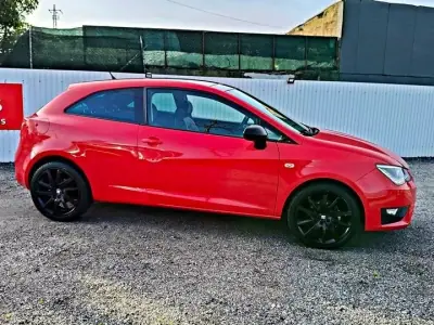SEAT Ibiza 2015 - 9990 EUR, 128257 km - AUTO.MOTO.pt - 128257km - foto 9 de 22
