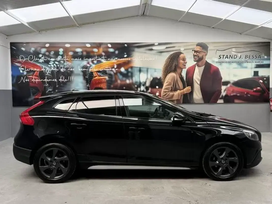 Volvo V40 2014 - 8999 EUR, 260000 km - 260000km - foto 5 de 15