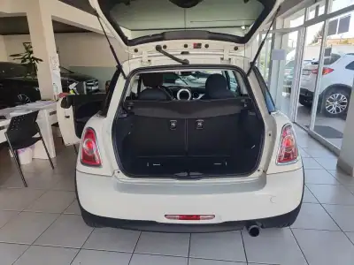 MINI One 2011 - 8250 EUR, 180000 km - AUTO.MOTO.pt - 180000km - foto 15 de 34