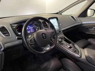 Renault Espace 2019 - 20750 EUR, 179000 km - AUTO.MOTO.pt - 179000km - foto 10 de 41