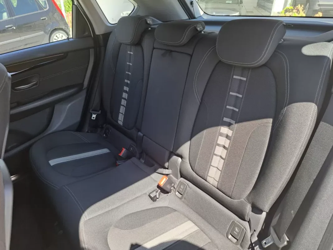 BMW 218 Active Tourer 2015 - 15950 EUR, 206206 km - 206206km - foto 13 de 21