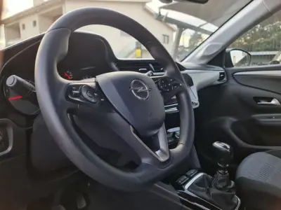 Opel Corsa 2020 - 15990 EUR, 140000 km - AUTO.MOTO.pt - 140000km - foto 15 de 31