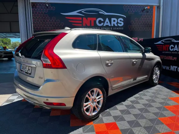 Volvo XC 60 2015 - 17900 EUR, 235971 km - 235971km - foto 2 de 23