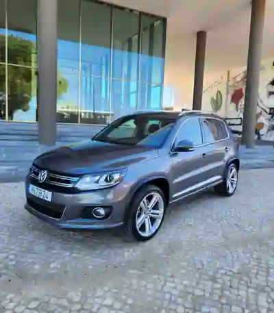 Volkswagen Tiguan 2014 - 15699 EUR, 119000 km - AUTO.MOTO.pt - 119000km - foto 3 de 9
