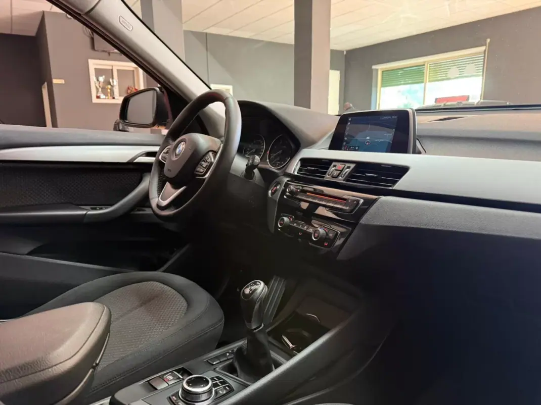 BMW X1 2017 - 16900 EUR, 178987 km - AUTO.MOTO.pt - 178987km - foto 8 de 14