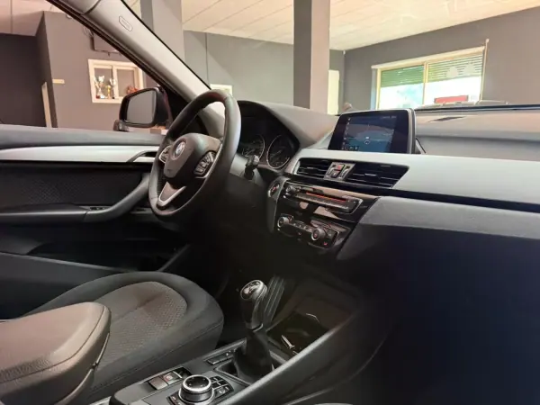 BMW X1 2017 - 16900 EUR, 178987 km - AUTO.MOTO.pt - 178987km - foto 8 de 14