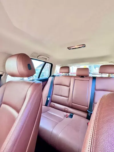 BMW 518 2014 - 13900 EUR, 219000 km - AUTO.MOTO.pt - 219000km - foto 9 de 20