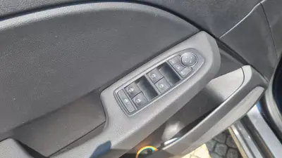 Renault Clio 2023 - 19490 EUR, 16500 km - 16500km - foto 13 de 18