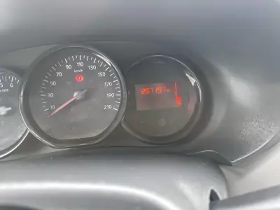 Dacia Dokker 2015 - 7000 EUR, 287197 km - AUTO.MOTO.pt - 287197km - foto 29 de 35