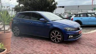 Volkswagen Polo 2019 - 22990 EUR, 130000 km - AUTO.MOTO.pt - 130000km - foto 24 de 32