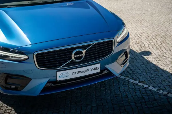 Volvo V90 2018 - 21990 EUR, 184000 km - AUTO.MOTO.pt - 184000km - foto 30 de 38