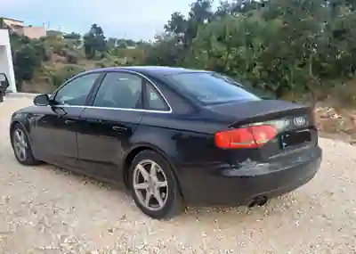 Audi A4 2010 - 7000 EUR, 365000 km - foto 4 de 5