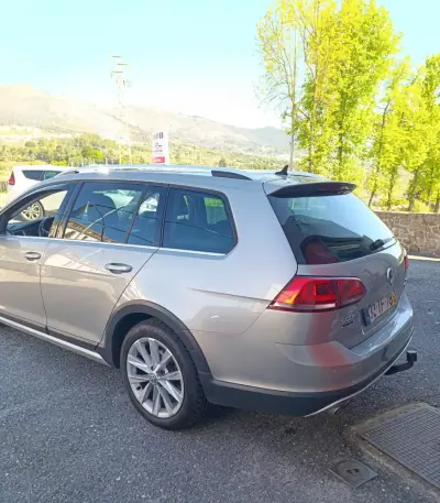 Volkswagen Golf Variant 2017 - 15900 EUR, 173000 km - AUTO.MOTO.pt - 173000km - foto 6 de 16