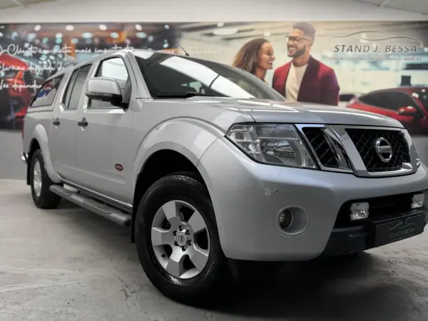 Nissan Navara 2011 — foto 2 de 19