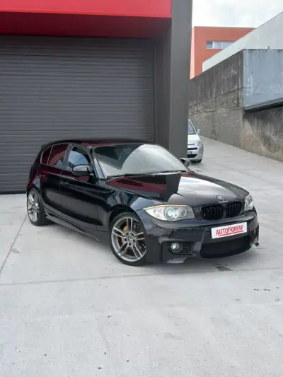 BMW 118 2010 - 12000 EUR, 176393 km - AUTO.MOTO.pt - 176393km - foto 7 de 18