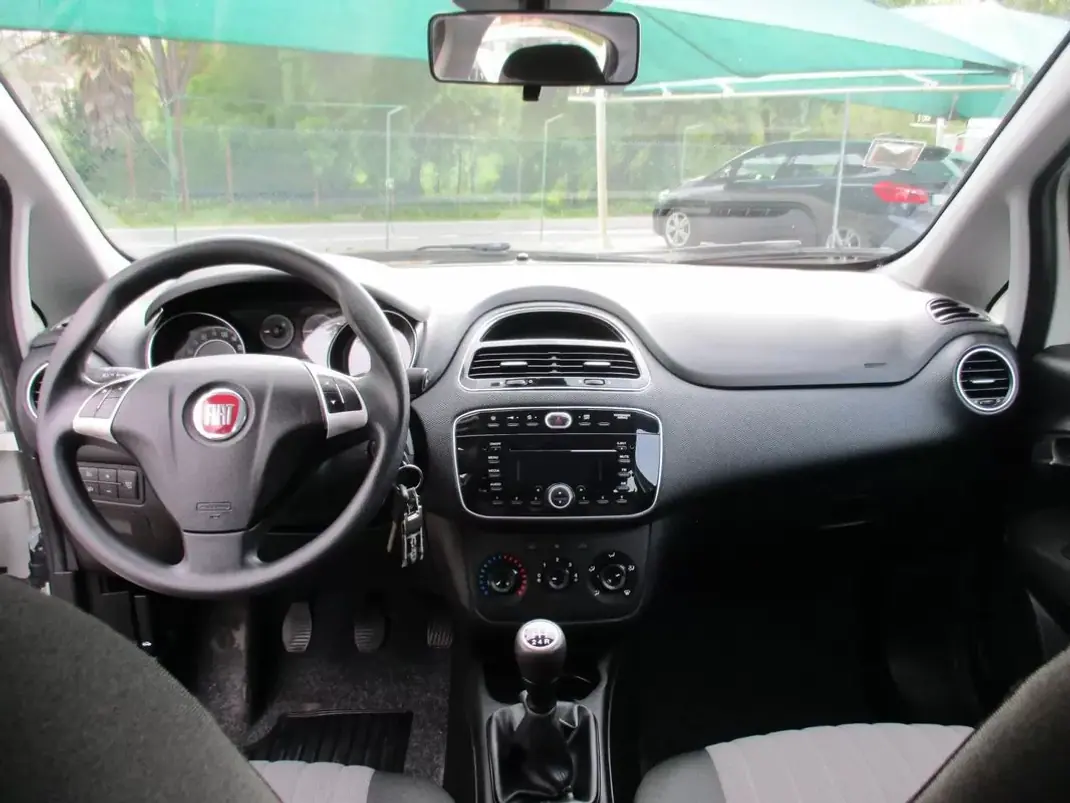 Fiat Punto 2018 - 8000 EUR, 170000 km - 170000km - foto 10 de 24