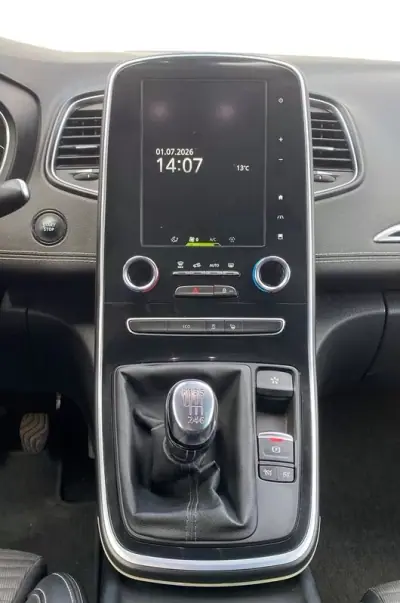 Renault Scénic 2019 - 16900 EUR, 71000 km - AUTO.MOTO.pt - 71000km - foto 18 de 19