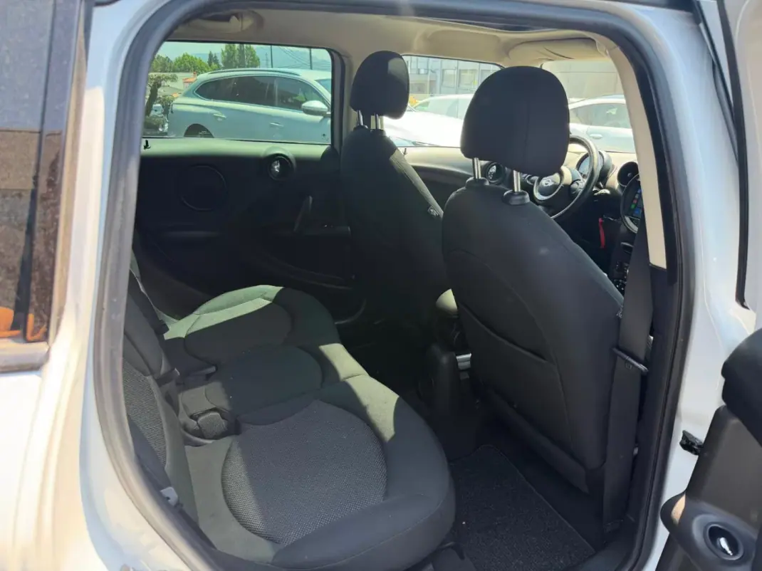 MINI Countryman 2012 - 13000 EUR, 215000 km - 215000km - foto 12 de 13