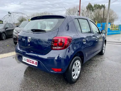 Dacia Sandero 2019 - 10950 EUR, 53499 km - AUTO.MOTO.pt - 53499km - foto 7 de 26