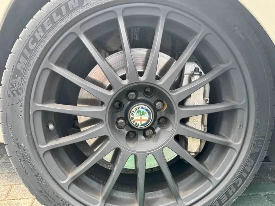 Alfa Romeo MiTo 2011 - 8990 EUR, 178000 km - 178000km - foto 11 de 11