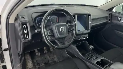 Volvo XC 40 2019 - 22000 EUR, 105021 km - AUTO.MOTO.pt - 105021km - foto 11 de 13