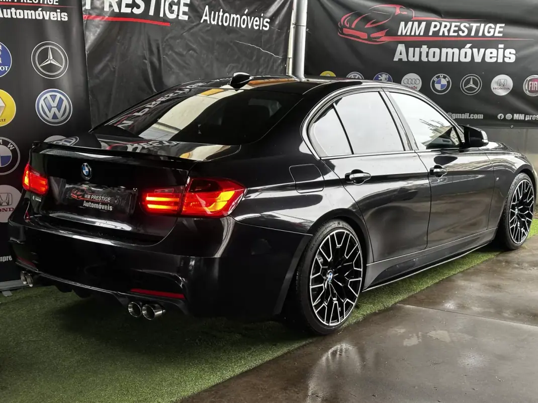 BMW 318 2014 - 18750 EUR, 237000 km - AUTO.MOTO.pt - 237000km - foto 12 de 40