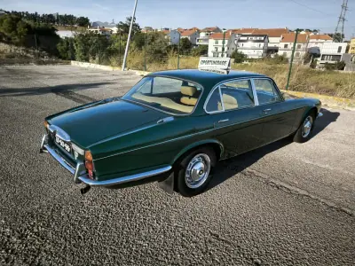 Jaguar XJ6 1976 - 24950 EUR, 47777 km - AUTO.MOTO.pt - 47777km - foto 15 de 60