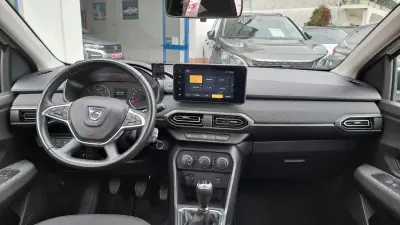 Dacia Sandero 2021 - 12900 EUR, 82644 km - AUTO.MOTO.pt - 82644km - foto 16 de 29