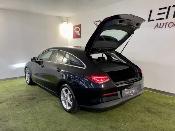 Mercedes-Benz CLA 250 2022 - 26500 EUR, 96000 km - AUTO.MOTO.pt - 96000km - foto 30 de 33