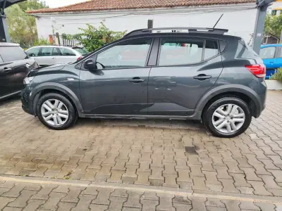 Dacia Sandero 2022 - 15500 EUR, 126000 km - AUTO.MOTO.pt - 126000km - foto 4 de 14