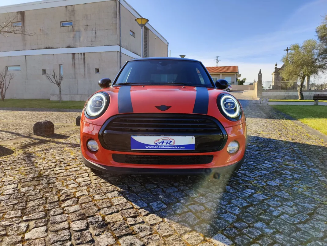 MINI Cooper 2019 - 16990 EUR, 115123 km - AUTO.MOTO.pt - 115123km - foto 2 de 12