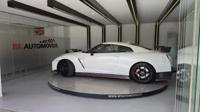 Nissan GT-R 2017 - 300000 EUR, 30685 km - 30685km - foto 15 de 69