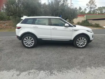 Land Rover EVOQUE 2015 - 17500 EUR, 218700 km - foto 4 de 13