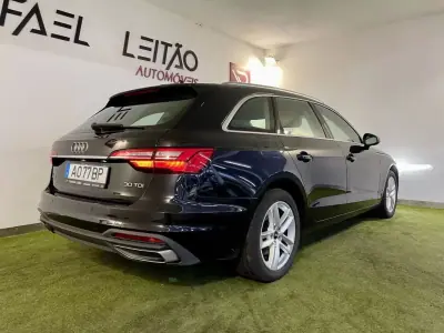 Audi A4 Avant 2022 - 21350 EUR, 187000 km - AUTO.MOTO.pt - 187000km - foto 7 de 38
