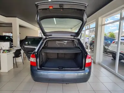 Audi A4 Avant 2004 - 6250 EUR, 348000 km - AUTO.MOTO.pt - 348000km - foto 15 de 34