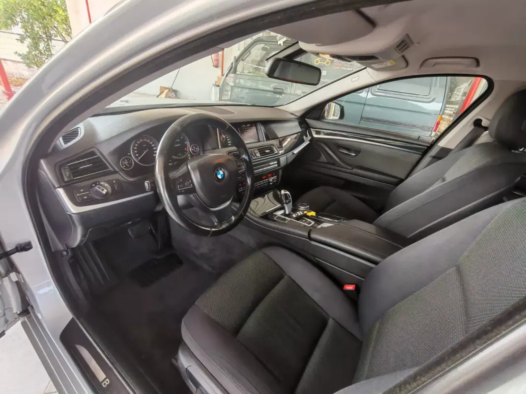 BMW 520 2014 - 15990 EUR, 225000 km - 225000km - foto 11 de 24