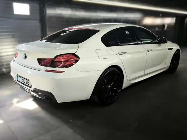 BMW 640 Gran Coupé 2015 - 26950 EUR, 232000 km - AUTO.MOTO.pt - 232000km - foto 14 de 47