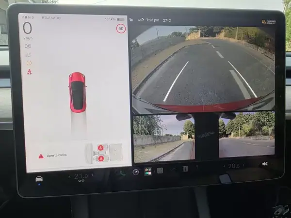 Tesla Model 3 2021 - 27499 EUR, 74631 km - 74631km - foto 31 de 34