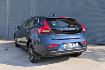 Volvo V40 2013 — photo 6 of 35