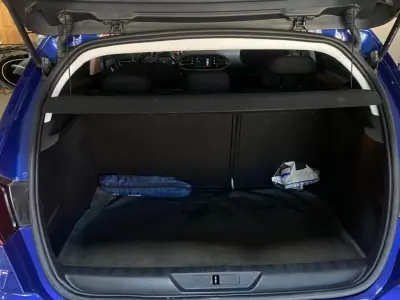 Peugeot 308 2018 - 13900 EUR, 114000 km - 114000km - foto 5 de 19
