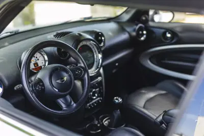 MINI Paceman 2014 - 10100 EUR, 191376 km - AUTO.MOTO.pt - 191376km - foto 11 de 16