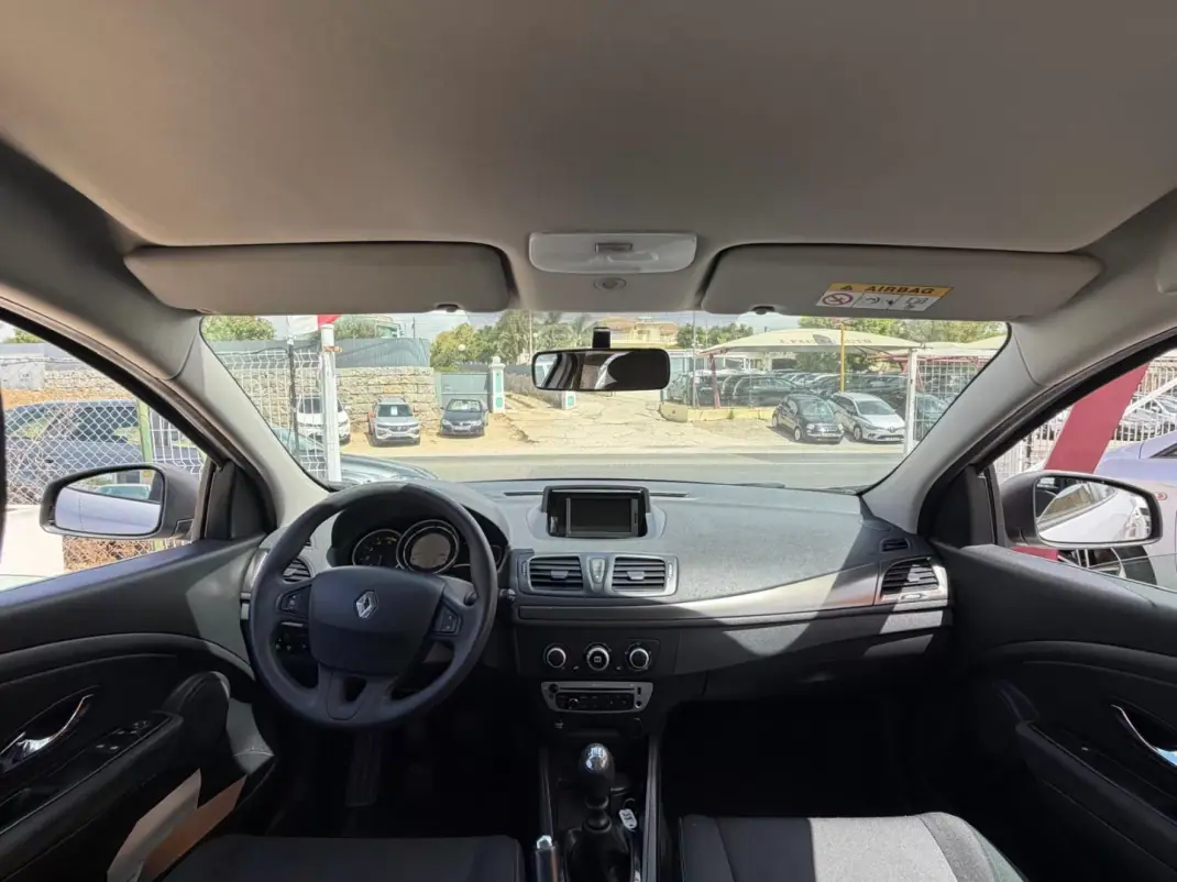 Renault Mégane 2015 - 10900 EUR, 150155 km - 150155km - foto 8 de 9