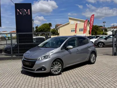 Peugeot 208 2019 - 53000km