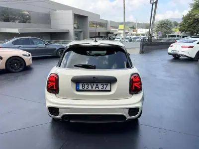 MINI Cooper 2018 - 17900 EUR, 144000 km - AUTO.MOTO.pt - 144000km - foto 4 de 12