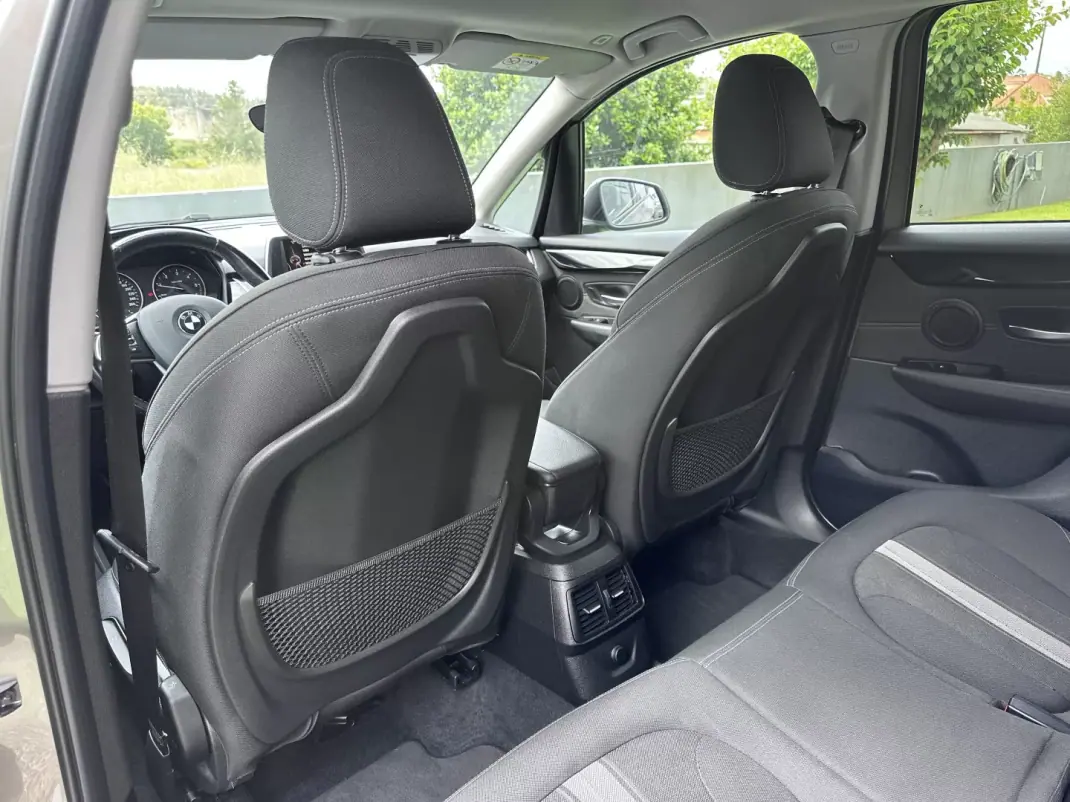 BMW 218 Active Tourer 2016 - 14900 EUR, 190000 km - AUTO.MOTO.pt - 190000km - foto 48 de 58