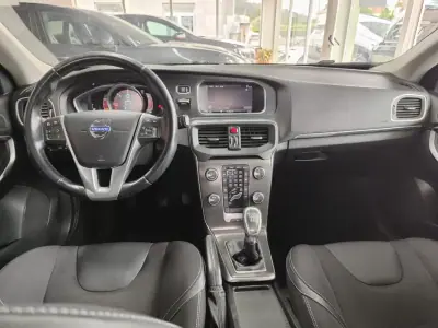 Volvo V40 2013 - 7750 EUR, 298000 km - AUTO.MOTO.pt - 298000km - foto 22 de 36