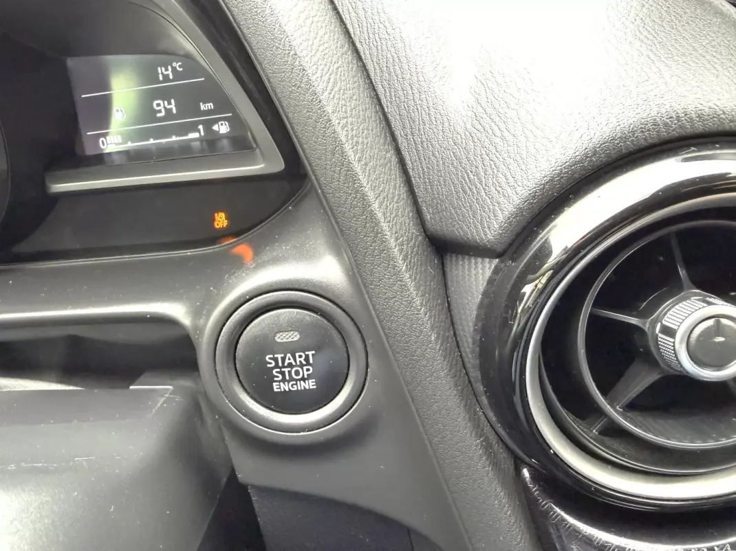 Mazda 2 2019 - 14350 EUR, 55422 km - AUTO.MOTO.pt - 55422km - foto 12 de 17